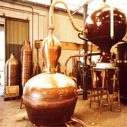 诸城酒庄酿酒设备(多图),陕西米酒蒸馏设备酒庄厂家