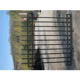铸铁栏杆出售|桂吉铸造(在线咨询)|铸铁栏杆