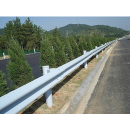 高速公路护栏公路防撞护栏板生产厂家-交通护栏安平欧洛厂家缩略图