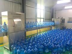 桶装水生产线