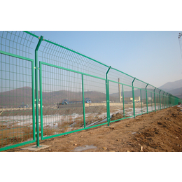 广州园林双边丝防护栏网 框架护栏网现货 佛山护栏网厂
