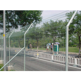 双边丝护栏网-潍坊防护网-公路防护网