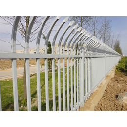 深圳组装式隔离栏厂家 防爬市政围栏网 铁围墙栏杆