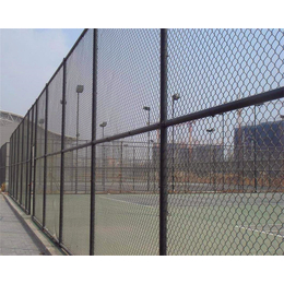 河南球场围网笼式足球场围网厂家定制绿色施工体育场围网