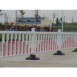 热镀锌护栏板 道路隔离栏 高速公路防撞波形护栏