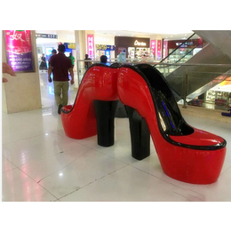 上海玻璃钢高跟鞋雕塑 彩绘高跟鞋座椅雕塑