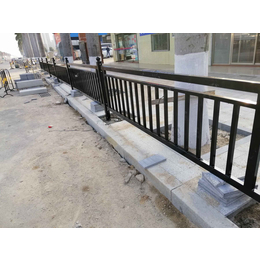 广州市政护栏厂家款式定做 萝岗人行道护栏生产价格