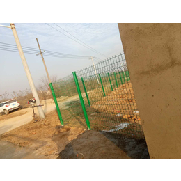 供应厂家西塞山区围山圈地钢丝网围栏网批发价格