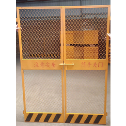 保利安全防护门施工电梯安全门人货梯防护门厂家