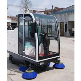 新能源驾驶室扫地机2108D高配置物业竞标清洁扫地车