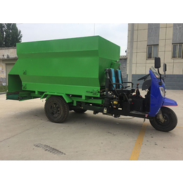 北京撒料车-山东隆博厂家*-小型三轮撒料车价格