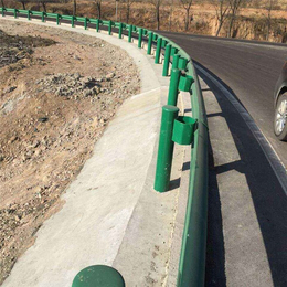 石嘴山公路防护栏板-君宏护栏-高速公路防护栏板