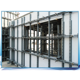 江苏常州万科工地常用新型剪力墙钢背楞成套钢支撑体系作用