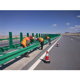 宁波公路防撞波形护栏-君宏护栏配件-公路波形防撞护栏规格尺寸
