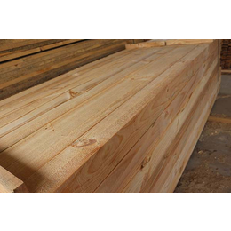 购买辐射松建筑木材-顺莆木材(在线咨询)-新乡辐射松建筑木材