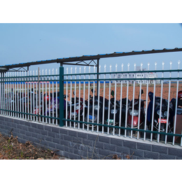 深圳生活区围墙栏杆 围蔽护栏现货 广州工厂防护栏