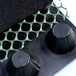 排水板 凹凸型阻根塑料排水板厂家批发