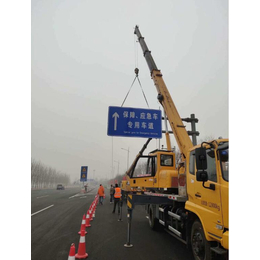天津前方道路施工牌交通标志警示牌工程告示牌