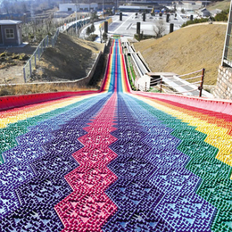 景区室外大型游乐项目 网红彩虹滑道 无动力七彩滑道可全年经营