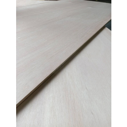 供应超平家具板胶合板木饰面板UV板材橱柜板墙板工厂
