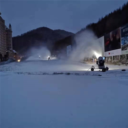 大型滑雪场国产人工造雪机 品牌造雪机每小时用水量缩略图