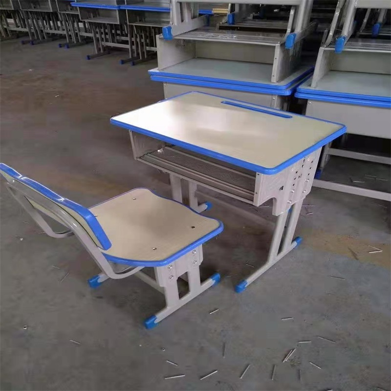双柱单人课桌椅 学校教室课桌椅