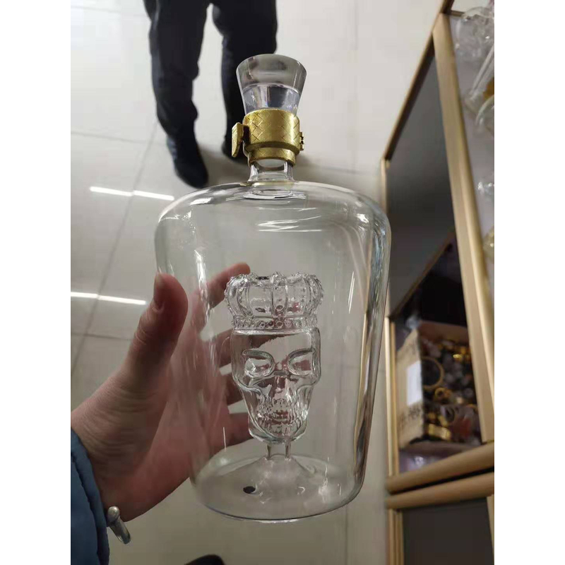 1500ml王冠造型玻璃白酒瓶吹制头骨造型玻璃皇冠酒瓶