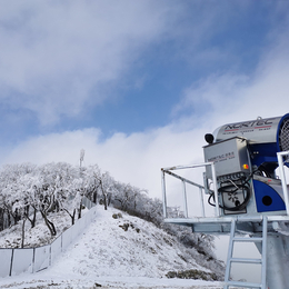 诺泰克多年造雪机造雪经验 滑雪场造雪设备租赁