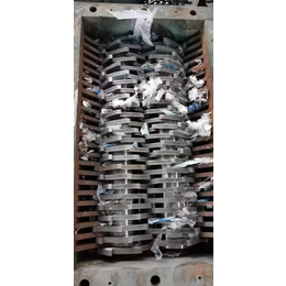 出售二手1000型剪切式橡胶撕碎机配22kw电机4.5万缩略图