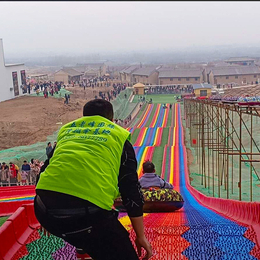 多种坡度设计彩虹滑梯 彩虹滑道价格 户外游乐设施