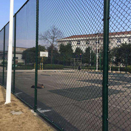 厂家体育围栏网 运动场勾花网 球场护栏网