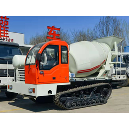 厂家供应履带混凝土罐车2方3方小型水泥搅拌运输车