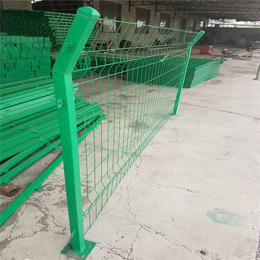 双边丝护栏网安装 浸塑围栏网 铁丝网围栏尺寸