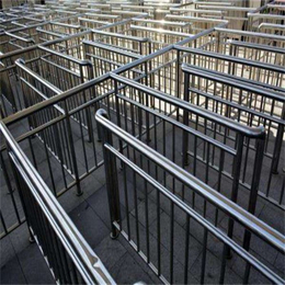 北京不锈钢碳素钢复合管护栏-致盛不锈钢护栏厂家(图)