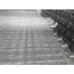 新疆化工厂用24筋不锈钢袋笼使用寿命更长