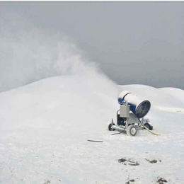 造雪机为全民滑雪护航