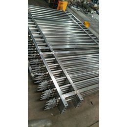 广东广州锌钢围墙栏杆厂区围栏网锌钢组合式护栏价格