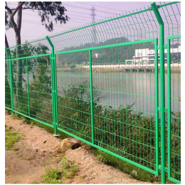 广东东莞公园护栏网机场Y形柱防护网铁路热镀锌隔离网厂家