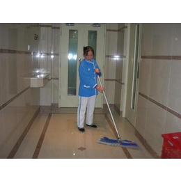 广州荔湾中山八保洁公司提供长期打扫阿姨办公室清洁卫生托管