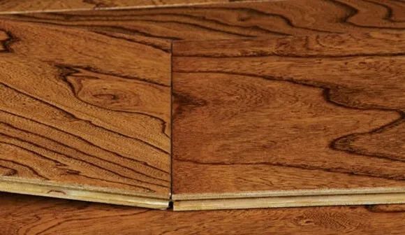 实木复合地板的优缺点是什么？实木复合地板怎么养护？