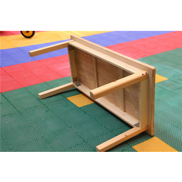 恒华儿童用品(图)-*园桌椅儿童实木-桌椅