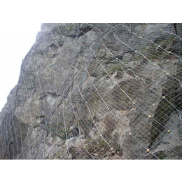 高边坡落石防护网 包山主动防护网施工