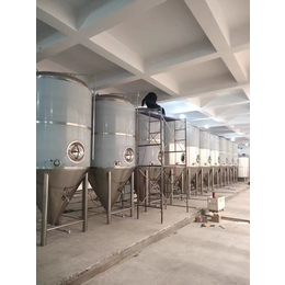 唐山酒厂型啤酒设备4吨精酿啤酒设备