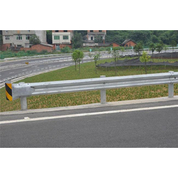 德阳波形护栏板厂家-龙盾交通工程-高速公路波形护栏板厂家