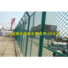 河北护栏网厂家供应冲孔网围栏菱形网孔护栏