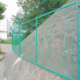 邦讯可定制双边丝护栏铁路公路隔离网果园围栏网绿色铁丝网栏杆缩略图