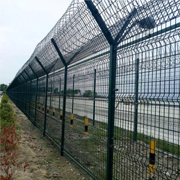 机场围栏网防攀爬围栏 表面喷塑处理钢材刀片刺绳 
