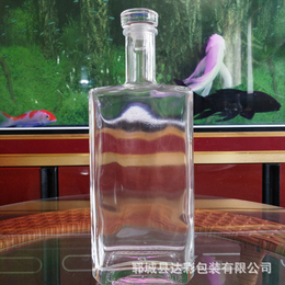 方形<em>玻璃瓶</em><em>500ml</em>精美透明<em>玻璃瓶</em>洋酒瓶密封空酒瓶