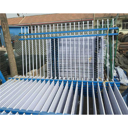 锌钢护栏生产-锌钢护栏-久高丝网
