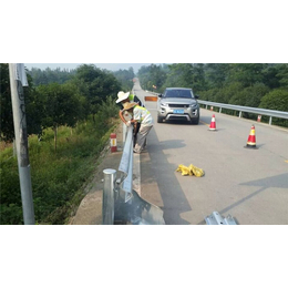 邯郸高速公路波形护栏板-君安护栏板安装